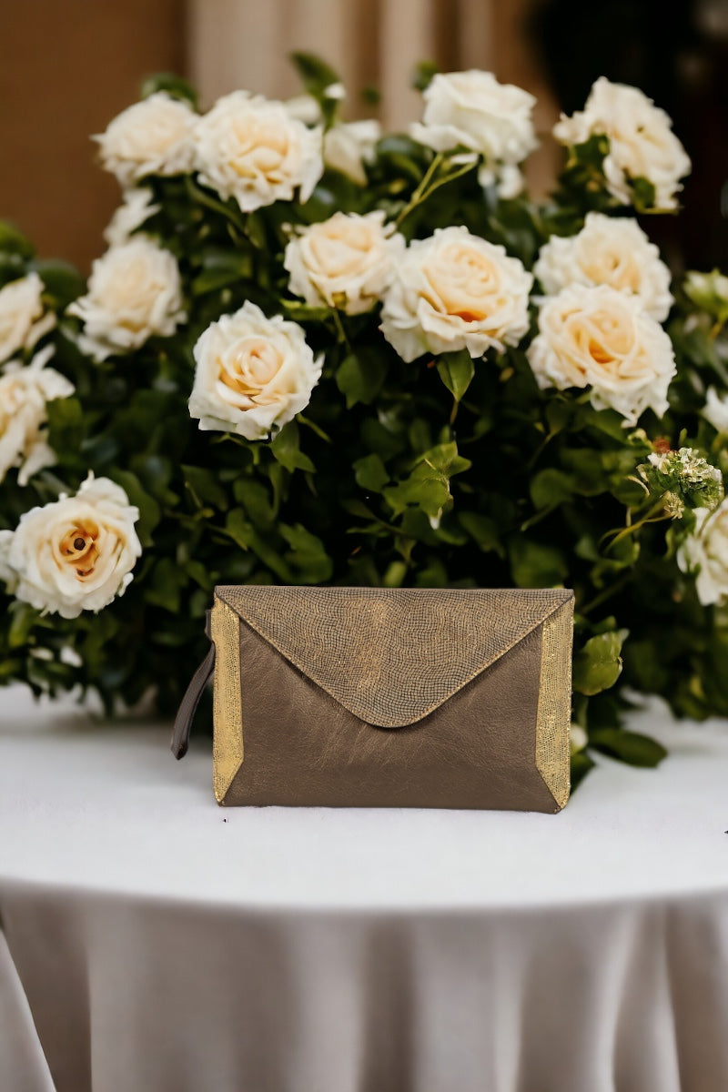 antoinette ameska Trousse TURIN Lézard Or/Bronze